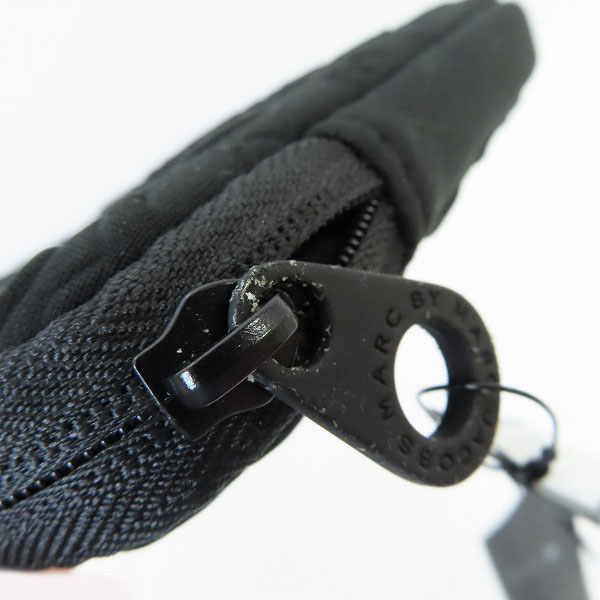 実際に弊社で買取させて頂いた【未使用】MARC BY MARC JACOBS/マークバイマークジェイコブス ミニクラッチ/ポーチ 3点セットの画像 5枚目