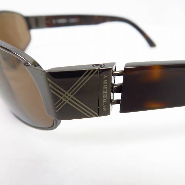 実際に弊社で買取させて頂いたBURBERRY/バーバリー safilo サングラス /アイウェア B9423の画像 4枚目