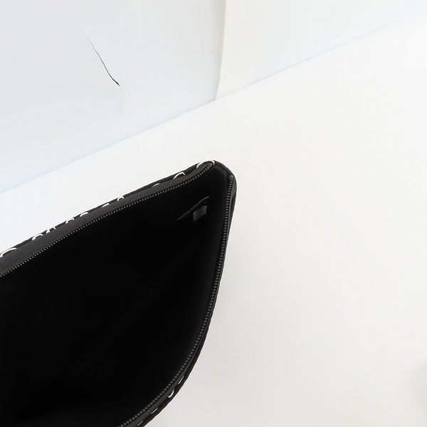 実際に弊社で買取させて頂いた【未使用】MARC BY MARC JACOBS/マークバイマークジェイコブス ミニクラッチ/ポーチ M0002302/M0003982/M0003463 3点セットの画像 3枚目