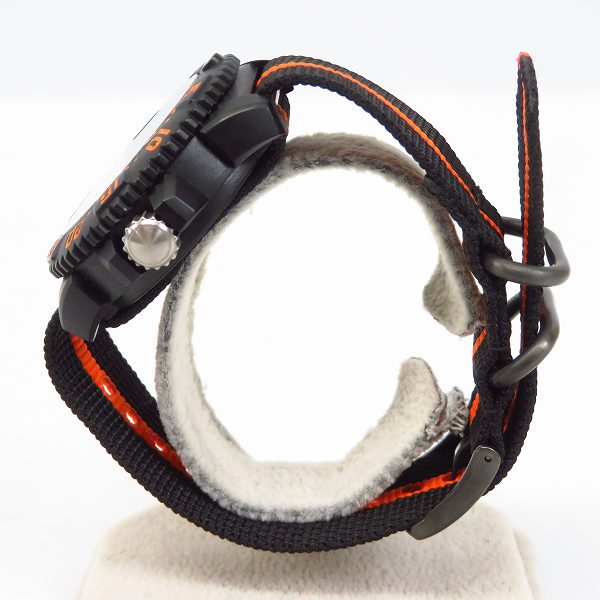 実際に弊社で買取させて頂いたLUMINOX/ルミノックス NAVY SEALS/ネイビーシールズ ブラック×オレンジ　腕時計 3050/3950の画像 1枚目