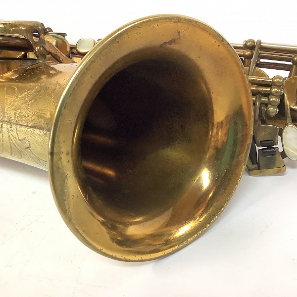 実際に弊社で買取させて頂いた★H. Selmer/セルマー MARK VI/マーク6/M-6 アルトサックス 9万番台 ビンテージ ハードケース付きの画像 4枚目