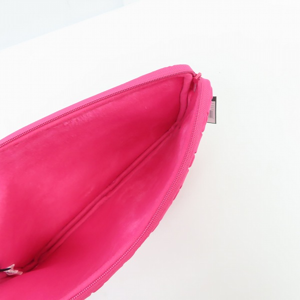 実際に弊社で買取させて頂いた【未使用】MARC BY MARC JACOBS/マークバイマークジェイコブス クラッチバッグ/タブレットケース M0001929/M6131024 2点セットの画像 4枚目