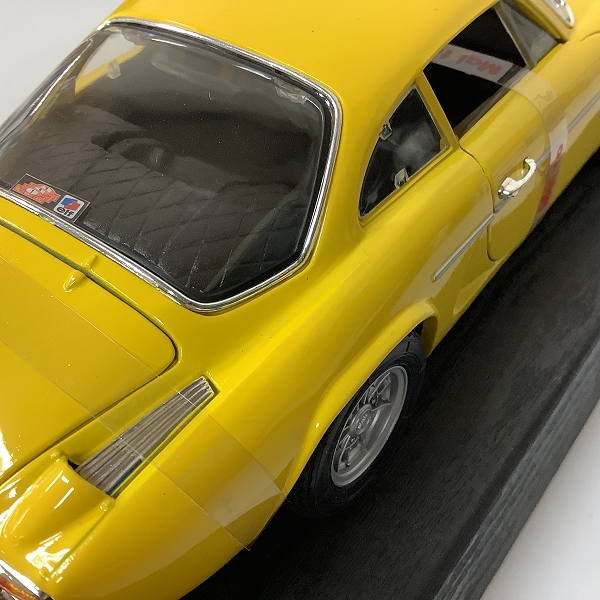 実際に弊社で買取させて頂いたMaisto/マイスト 1/18 ALPINE RENAULT 1600S (1971) Special Edition/ルノー アルピーヌ/ミニカーの画像 5枚目