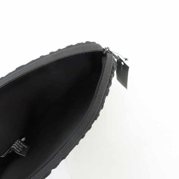 実際に弊社で買取させて頂いた【未使用】MARC BY MARC JACOBS/マークバイマークジェイコブス ミニクラッチ/ポーチ M0002302/M0003463 2点セットの画像 4枚目