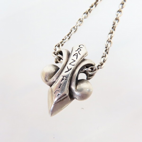 実際に弊社で買取させて頂いたCRAZY PIG/クレイジーピッグ フレア デ リズ ペンダント