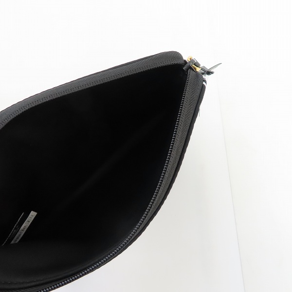 実際に弊社で買取させて頂いた【未使用】MARC BY MARC JACOBS/マークバイマークジェイコブス ミニクラッチ/ポーチ M0002302/M0003463 2点セットの画像 3枚目