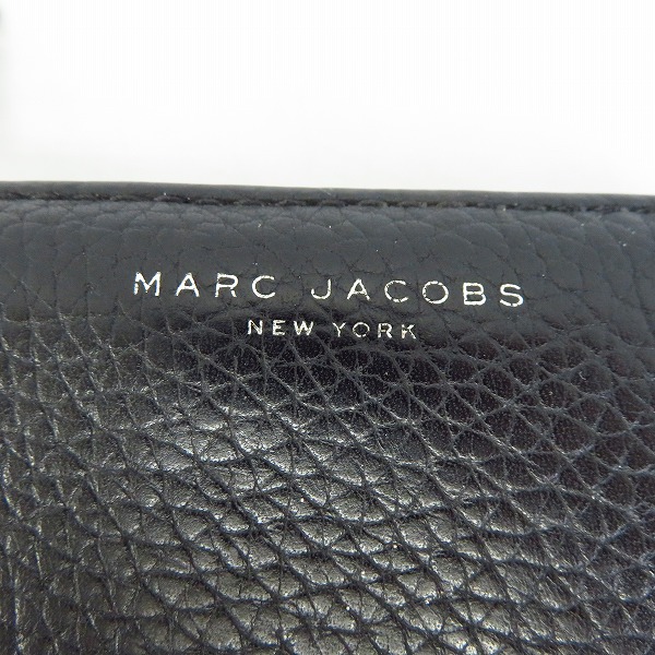 実際に弊社で買取させて頂いたMARC JACOBS/マークジェイコブス ロゴ レザー 二つ折り 財布の画像 3枚目