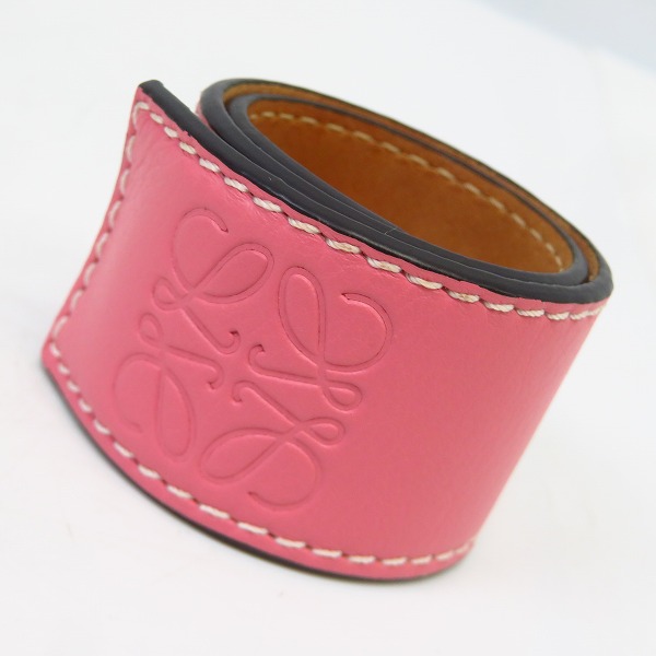 実際に弊社で買取させて頂いたLOEWE/ロエベ アナグラム スモールスラップ ブレスレット