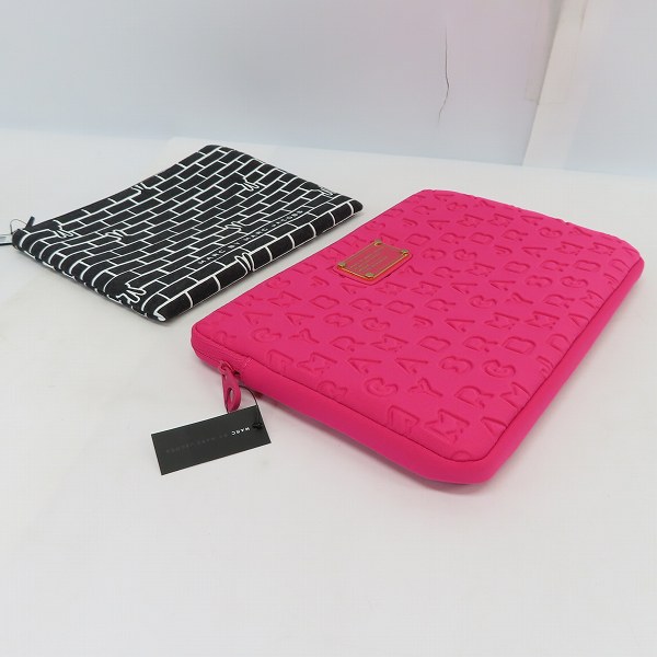実際に弊社で買取させて頂いた【未使用】MARC BY MARC JACOBS/マークバイマークジェイコブス クラッチバッグ/タブレットケース M0001929/M6131024 2点セットの画像 2枚目