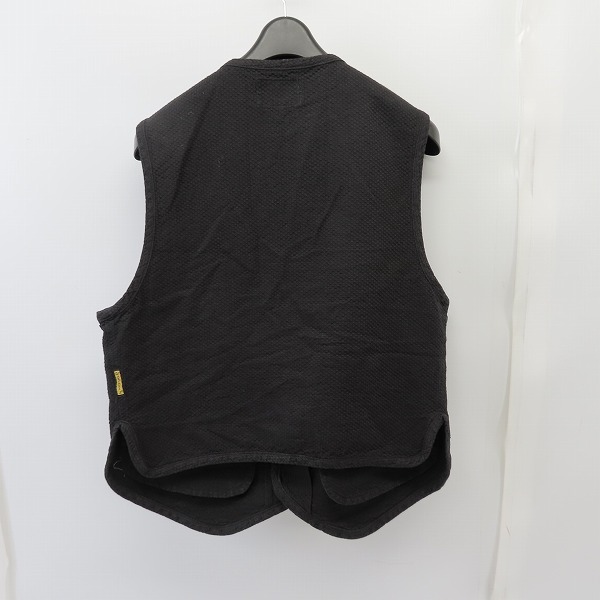 実際に弊社で買取させて頂いたARMANI JEANS/アルマーニジーンズ ベスト 46の画像 1枚目