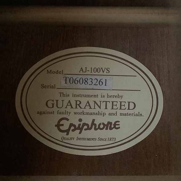 実際に弊社で買取させて頂いた★Epiphone/エピフォン AJ-100VS アコースティックギター/アコギ ハードケース付きの画像 6枚目