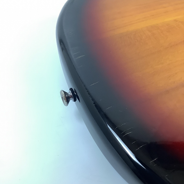 実際に弊社で買取させて頂いた★Squier by Fender/スクワイヤー CYCLONE サイクロン ミディアムスケール エレキギターの画像 9枚目