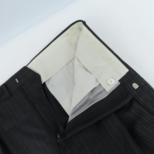 実際に弊社で買取させて頂いたBURBERRY LONDON/バーバリーロンドン シングル スーツ 2B ウール グレー系 ストライプ 2P BB5の画像 7枚目