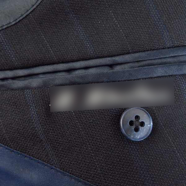 実際に弊社で買取させて頂いたBURBERRYS/バーバリーズ ウール シャドーストライプ 2P ダブル スーツ ブラック×ネイビー BBD31-304-29 Size：AB7の画像 7枚目