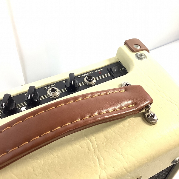 実際に弊社で買取させて頂いた★BUGERA/ブゲラ BC15 15W VALVE AMPLIFIER 真空管 ギターアンプ コンボアンプの画像 3枚目