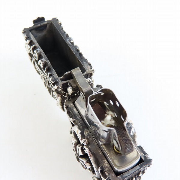 実際に弊社で買取させて頂いた【ギャラ付き】LEATHERS AND TREASURES/レザーズ＆トレジャーズ キングクラウンクレストジッポーライター/ガーネットの画像 6枚目