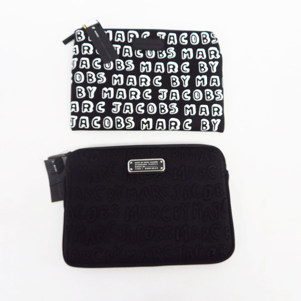 実際に弊社で買取させて頂いた【未使用】MARC BY MARC JACOBS/マークバイマークジェイコブス ミニクラッチ/ポーチ M0002302/M0003463 2点セット