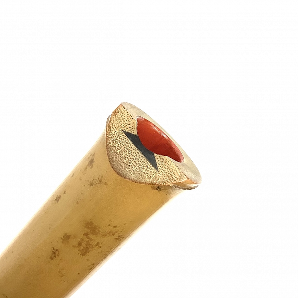 実際に弊社で買取させて頂いた 尺八 在銘 詳細不明 三つ印 琴古流 漆巻き 全長58.5cm 和楽器 の画像 1枚目