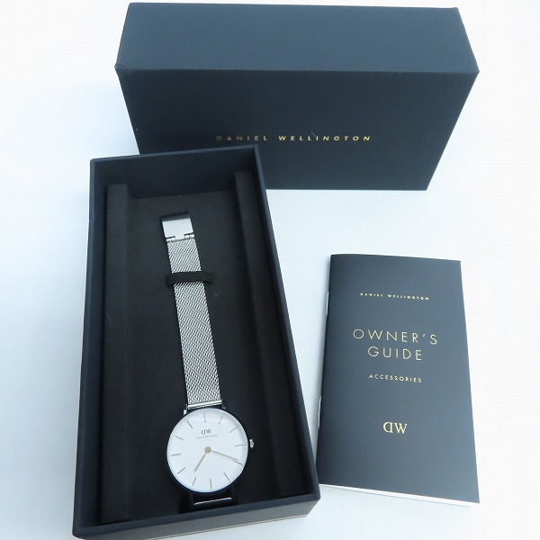 実際に弊社で買取させて頂いたDANIEL WELLINGTON/ダニエルウェリントン  Petite Sterling 腕時計 レディース DW00100220の画像 4枚目