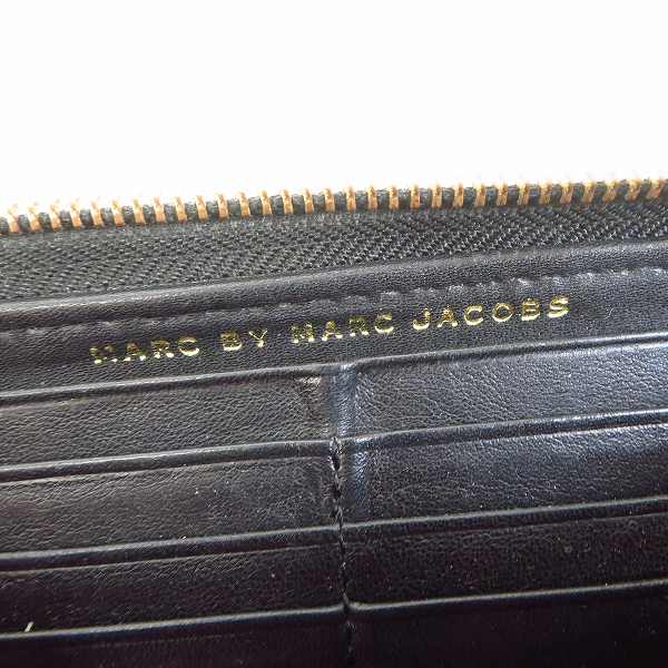 実際に弊社で買取させて頂いたMARC BY MARC JACOBS/マークバイマークジェイコブス エナメル ラウンドファスナー長財布の画像 4枚目