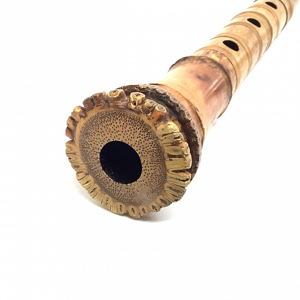 実際に弊社で買取させて頂いた尺八 在銘 州鳳 琴古流 歌口銀巻き 銀三線藤巻 全長58.5cm 和楽器【難あり】の画像 4枚目