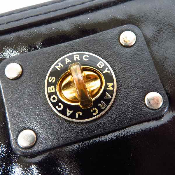 実際に弊社で買取させて頂いたMARC BY MARC JACOBS/マークバイマークジェイコブス エナメル ラウンドファスナー長財布の画像 7枚目