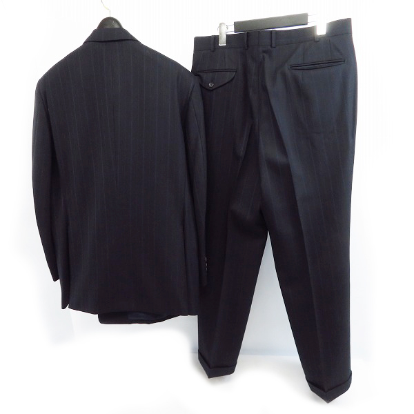 実際に弊社で買取させて頂いたBURBERRYS/バーバリーズ ウール シャドーストライプ 2P ダブル スーツ ブラック×ネイビー BBD31-304-29 Size：AB7の画像 1枚目