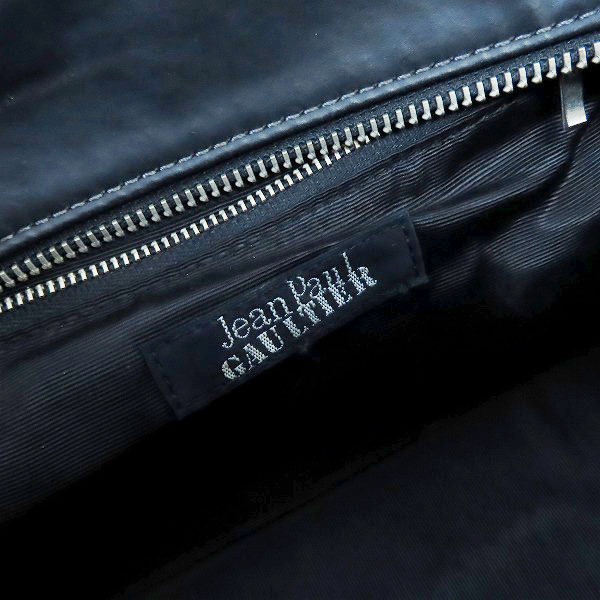 実際に弊社で買取させて頂いたJean Paul GAULTIER/ジャンポールゴルチェ パイプフレームバッグ の画像 8枚目