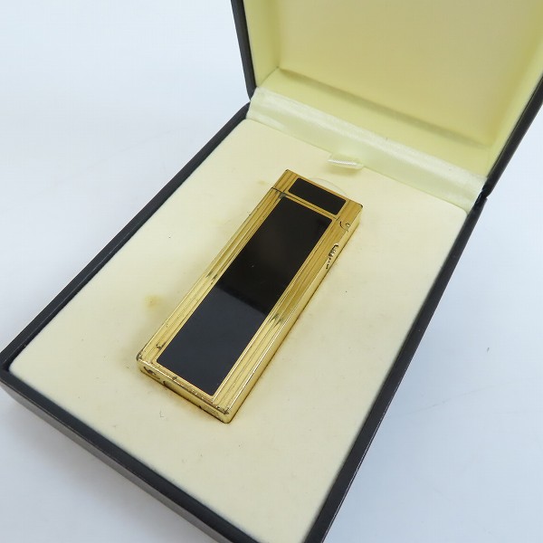 実際に弊社で買取させて頂いたdunhill/ダンヒル サイドローラーガスライター ブラック×ゴールド