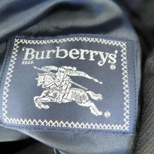 実際に弊社で買取させて頂いたBURBERRYS/バーバリーズ スーツ ダブル ウール ブラック系 無地 2P AB7の画像 2枚目