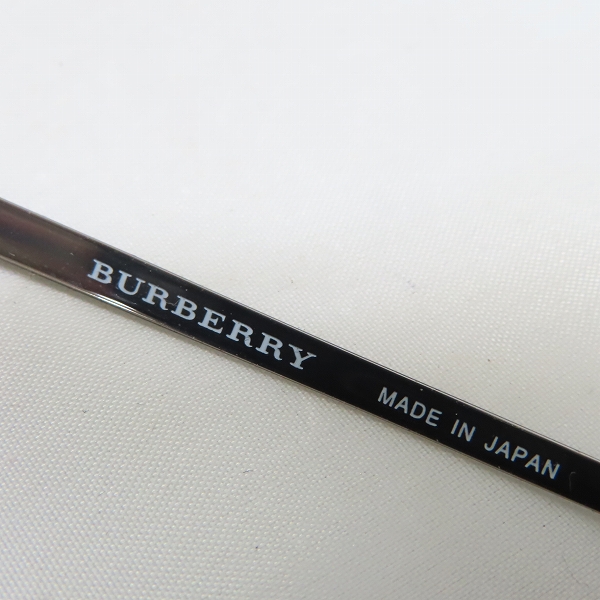 実際に弊社で買取させて頂いたBURBERRY/バーバリー 2ポイント メガネフレーム/アイウェア B-3521Jの画像 6枚目