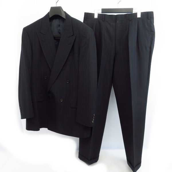 実際に弊社で買取させて頂いたBURBERRYS/バーバリーズ ウール シャドーストライプ 2P ダブル スーツ ブラック×ネイビー AB7