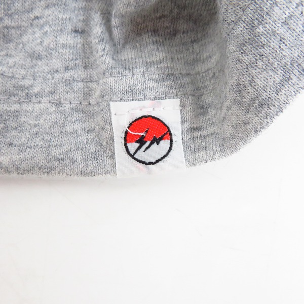 実際に弊社で買取させて頂いたPOKEMON/ポケモン×FRAGMENT DESIGN/フラグメントデザイン プリント 半袖 カットソー/Tシャツ グレー Size：Mの画像 4枚目
