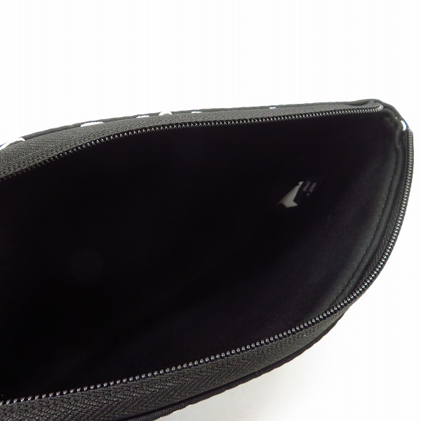 実際に弊社で買取させて頂いた【未使用】MARC BY MARC JACOBS/マークバイマークジェイコブス ミニクラッチ/ポーチ M0002302/M0003463 2点セットの画像 2枚目