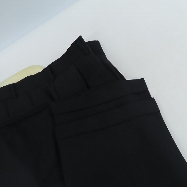 実際に弊社で買取させて頂いたBURBERRY LONDON/バーバリーロンドン スーツ ダブル ウール ブラック系×グレー系 シャドーストライプ 2P AB7の画像 9枚目