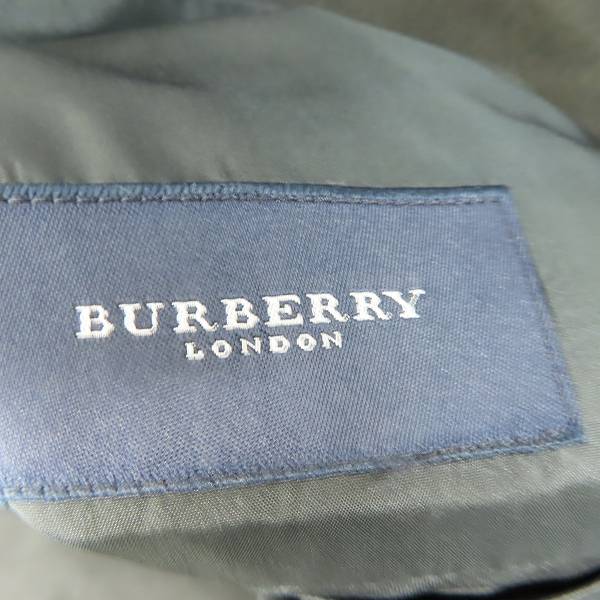 実際に弊社で買取させて頂いたBURBERRY LONDON/バーバリーロンドン スーツ ダブル ウール ブラック系 無地 2P AB7の画像 2枚目