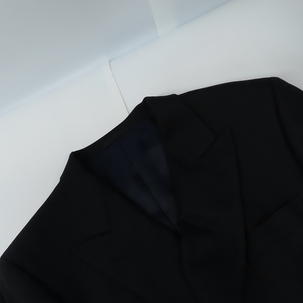 実際に弊社で買取させて頂いたBURBERRYS/バーバリーズ スーツ ダブル ウール ブラック系 無地 2P AB7の画像 5枚目