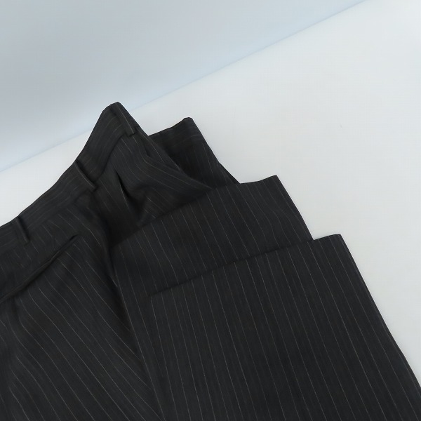 実際に弊社で買取させて頂いたBURBERRY LONDON/バーバリーロンドン シングル スーツ 2B ウール グレー系 ストライプ 2P BB5の画像 9枚目