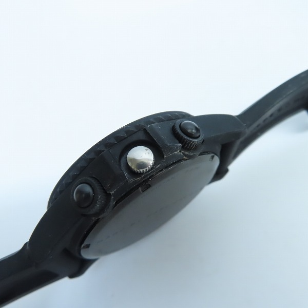 実際に弊社で買取させて頂いたMARC BY MARC JACOBS/マークバイマークジェイコブス クォーツ腕時計 MBM5528【動作未確認】の画像 4枚目