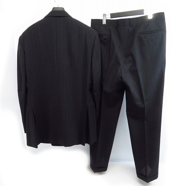 実際に弊社で買取させて頂いたBURBERRYS/バーバリーズ ウール シャドーストライプ 2P ダブル スーツ ブラック×ネイビー AB7の画像 1枚目