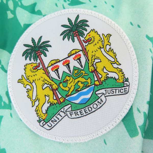 実際に弊社で買取させて頂いたhummel/ヒュンメル サッカー シエラレオネ代表 ユニフォーム 03-419/XLの画像 5枚目