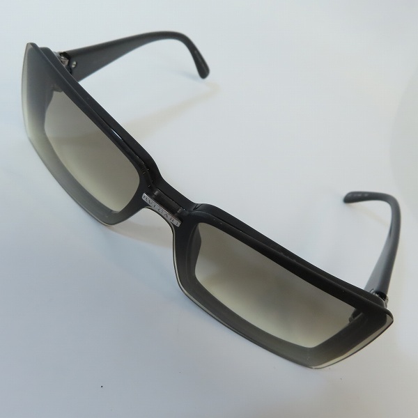 実際に弊社で買取させて頂いたBVLGARI/ブルガリ サイドロゴ入り サングラス 837 501/8G 135
