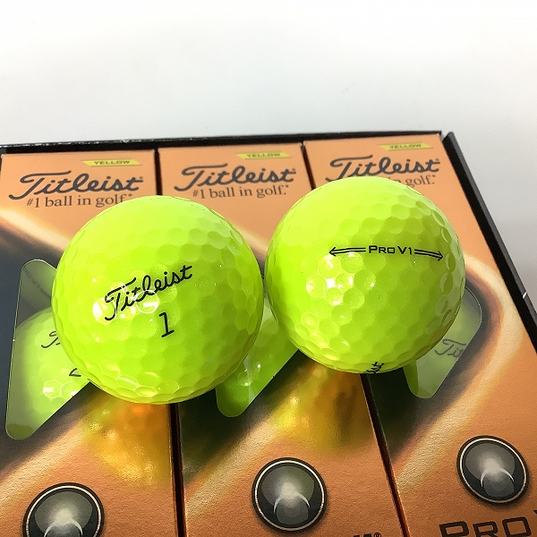 実際に弊社で買取させて頂いた【未使用】Titleist/タイトリスト PRO V1 2021年モデル ホワイト/イエロー ゴルフボール 2ダースの画像 2枚目