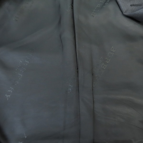 実際に弊社で買取させて頂いたBURBERRY LONDON/バーバリーロンドン イタリア製/裏地ロゴ総柄 ウールテーラードジャケット ストライプ柄 50Rの画像 5枚目