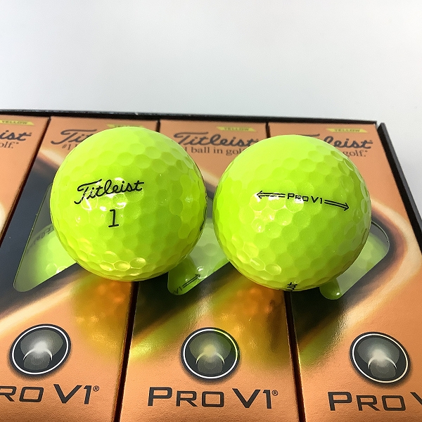 実際に弊社で買取させて頂いた【未使用】Titleist/タイトリスト PRO V1 2021年モデル ゴルフボール 1ダース イエローの画像 1枚目