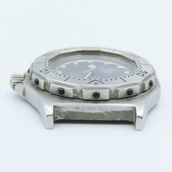 実際に弊社で買取させて頂いた【ジャンク/動作未確認】TAG Heuer/タグホイヤー プロフェッショナル 3000シリーズ ボーイズ クォーツ腕時計 932.213の画像 4枚目