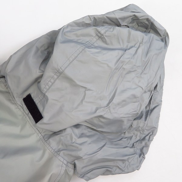 実際に弊社で買取させて頂いたARMANI JEANS/アルマーニジーンズ ロゴワッペン 収納フード ジャケット/ブルゾン 48の画像 8枚目