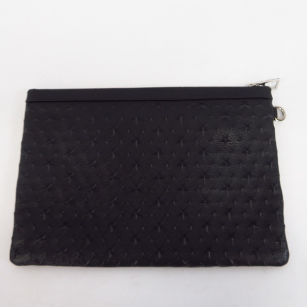 実際に弊社で買取させて頂いたJimmy Choo/ジミーチュウ DEREK スターエンボス グレイニーレザー クラッチバッグ/ブラックの画像 1枚目