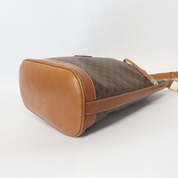 実際に弊社で買取させて頂いたCELINE/セリーヌ マカダム ドローストリング ショルダーバッグの画像 2枚目