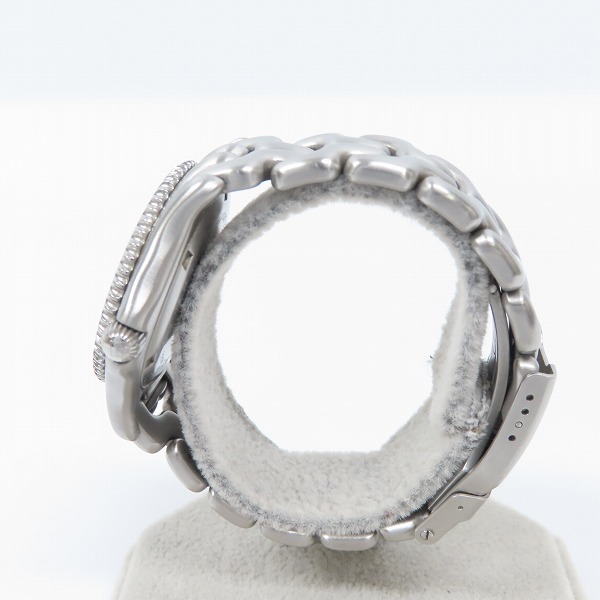 実際に弊社で買取させて頂いたTAG HEUER/タグホイヤー セル プロフェッショナル 赤文字盤 WG111Cの画像 1枚目